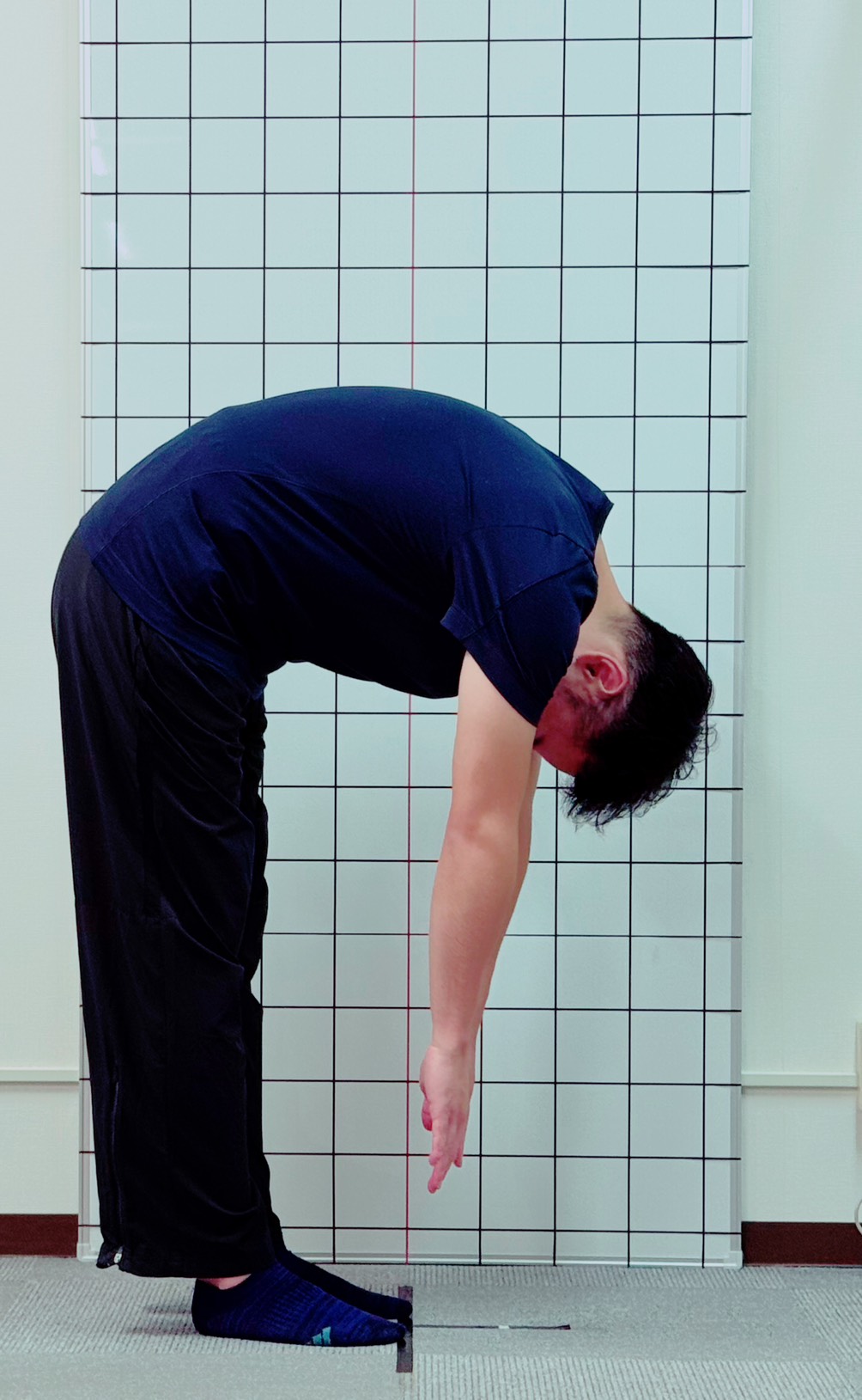 ３ 前屈・後屈テスト 1