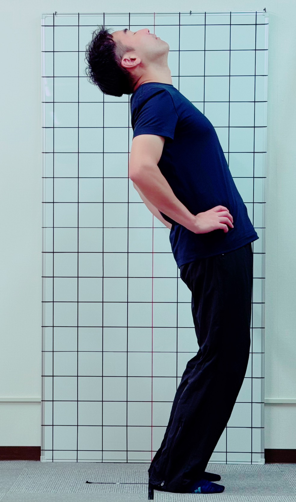 ３ 前屈・後屈テスト 2